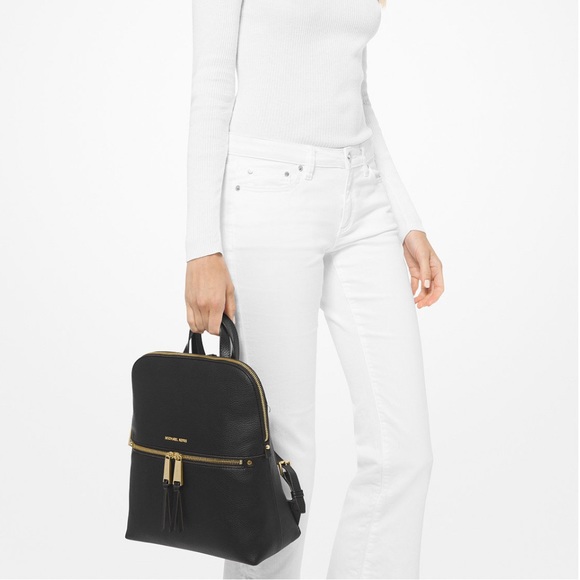 Mk rhea slim Backpack ๐ - Picture 1 of 8